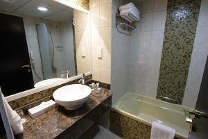 Koupelna v ubytování Dorus Hotel