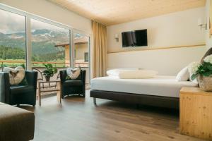 Nespecifikovaný výhled na hory nebo výhled na hory při pohledu z hotelu