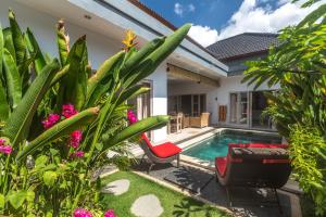 Der Swimmingpool an oder in der Nähe von Castro Villa