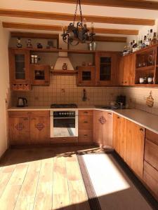 Kuchnia lub aneks kuchenny w obiekcie Świstakówka