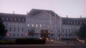 Das Gebäude in dem sich das Privatzimmer befindet