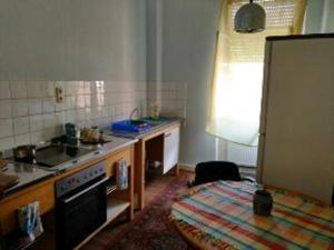Küche/Küchenzeile in der Unterkunft Zimmer in Kaiserslautern