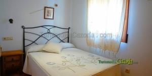 A bed or beds in a room at Alojamientos Rurales La Higuerilla Sierra de Cazorla