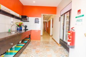 A cozinha ou cozinha compacta de Bed & Bike Curacao