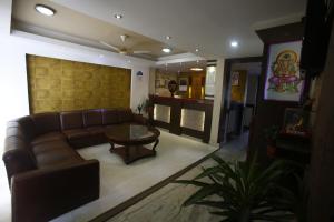 Khu vực ghế ngồi tại Hotel Nandini