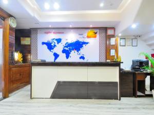 Vstupní hala nebo recepce v ubytování Hotel Sky Rich International - Just a min walk from Karol Bagh Metro Station