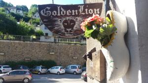 Foto dalla galleria di Golden Lion a Bouillon