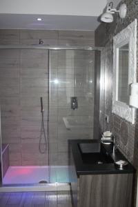 A bathroom at Hotel Miramare