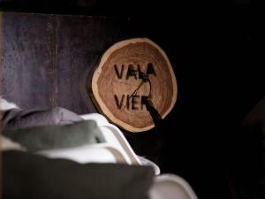 Una cama o camas en una habitación de Valavier Aktivresort