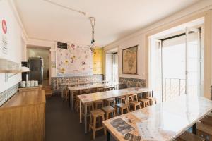 ห้องอาหารหรือที่รับประทานอาหารของ WOT New Lisbon