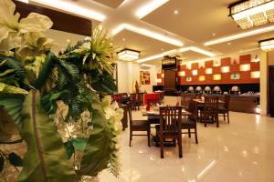 Restaurace v ubytování Hotel Sai Jashan Shirdi - Where blessings & comfort meet