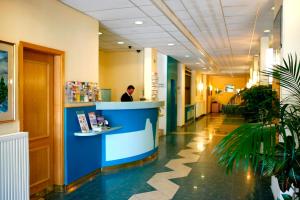 Vstupní hala nebo recepce v ubytování Hotel Bara Gellért
