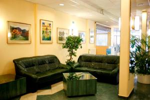 Posezení v ubytování Hotel Bara Gellért