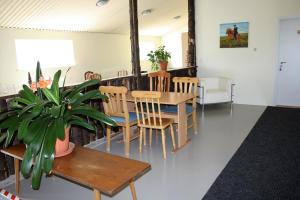 Predel za sedenje v nastanitvi Kaldbakur Guesthouse