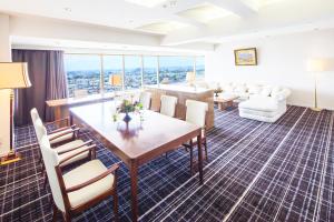Posezení v ubytování Kofu Kinenbi Hotel