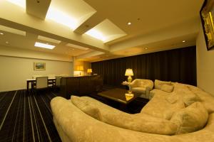 Posezení v ubytování Kofu Kinenbi Hotel