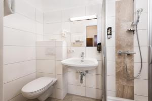 Łazienka w obiekcie Hotel Mariahilf