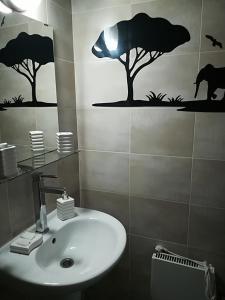 A bathroom at Astoria