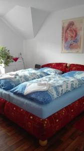 Voodi või voodid majutusasutuse Homestay Svatá toas