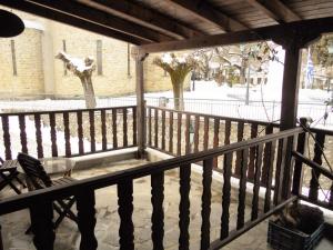 Guesthouse Ariadni durante l'inverno