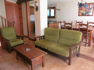 Posedenie v ubytovaní Apartamentos Rurales Les Barnedes