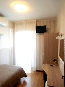 Gallery image of Hotel Carol in Grado