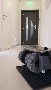 Fotografie z fotogalerie ubytování Studio-Apartment VAL - Luxury massage chair - Private SPA- Hot Tub, Infrared Sauna, , Parking with video surveillance, Entry with PIN 0 - 24h, FREE CANCELLATION 24 hours before Check In, Premium pillows and mattress v destinaci Slavonski Brod