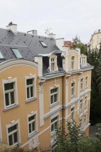 Budova, kde se aparthotel nachází