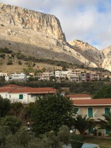Výhľad na hory alebo výhľad na hory priamo z apartmánového hotela