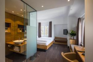 Postel nebo postele na pokoji v ubytování Hotel Seehof