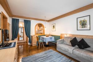 Gallery image of Residence Ciasa Planat in San Cassiano