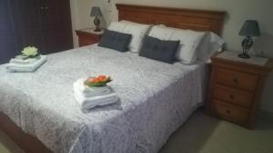 A bed or beds in a room at Sol Paraiso
