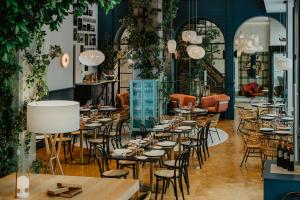 ห้องอาหารหรือที่รับประทานอาหารของ Hotel Mirador de Chamartín