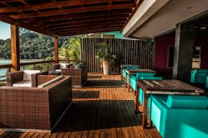 Ein Sitzbereich in der Unterkunft Caixa D'aço Exclusive Hotel