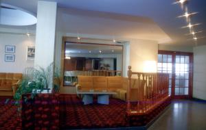 Ο χώρος του λόμπι ή της ρεσεψιόν στο Hotel Gran International