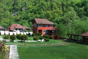 Afbeelding uit fotogalerij van Casa Retezat in Rîu de Mori