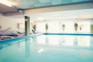 Bazén v ubytování Hotel Anneliese nebo v jeho okolí