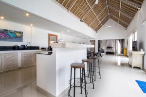 Nhà bếp/bếp nhỏ tại Villa Matahari