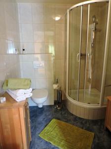 Koupelna v ubytování Gästezimmer Klopfer