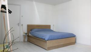 Katil atau katil-katil dalam bilik di Logement Nij Bonga Holwerd