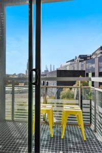 Balkón nebo terasa v ubytování Docklands Private Collection - City Harbour Apartments