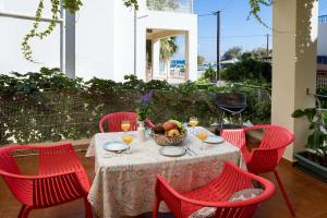 ห้องอาหารหรือที่รับประทานอาหารของ Villa Castellina & Emmanouela holiday apartment