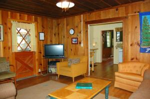 Gallery image of 6S Fretzs Den in South Wawona