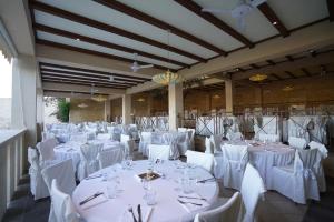 Restaurace v ubytování Le Cale D'Otranto Beach Resort + 37 fotografií