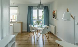Zdjęcie z galerii obiektu Apartamenty City View od WroclawApartament-pl we Wrocławiu