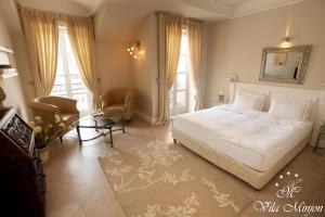 Postel nebo postele na pokoji v ubytování Luxury Rooms Minjon + 37 fotografií