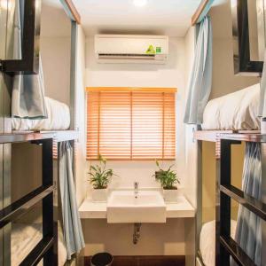 Gallery image of Nexy Hostel in Hanoi