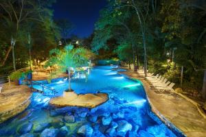 Uma vista da piscina em Rio Quente Resorts - Hotel Turismo ou nos arredores