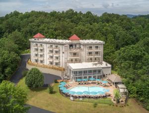 A bird's-eye view of Valhalla Resort Hotel