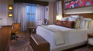 Ένα ή περισσότερα κρεβάτια σε δωμάτιο στο Del Lago Resort & Casino +17 φωτογραφίες